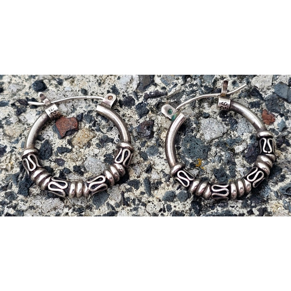 Aztek Motif 925 Sterling Silver Hoop Earrings 20mm Wide - Picture 1 of 3